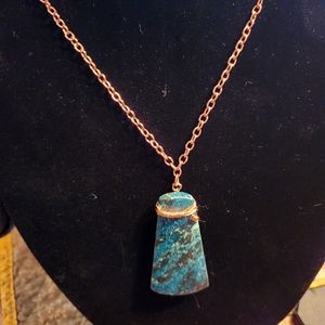 Long necklace e with blue green stone pendant